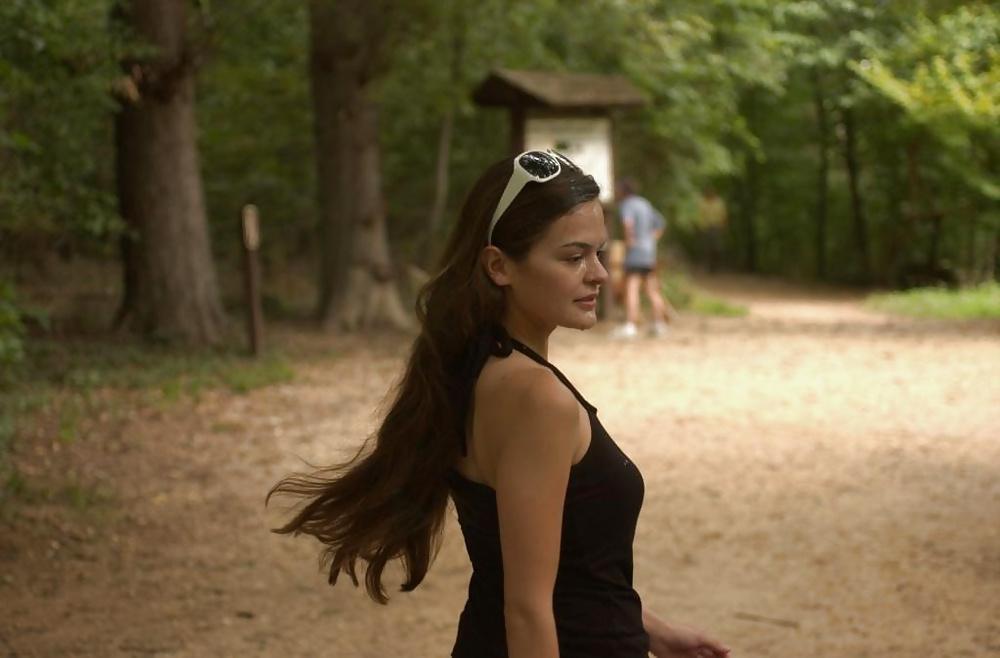 22P Public Facial Girl