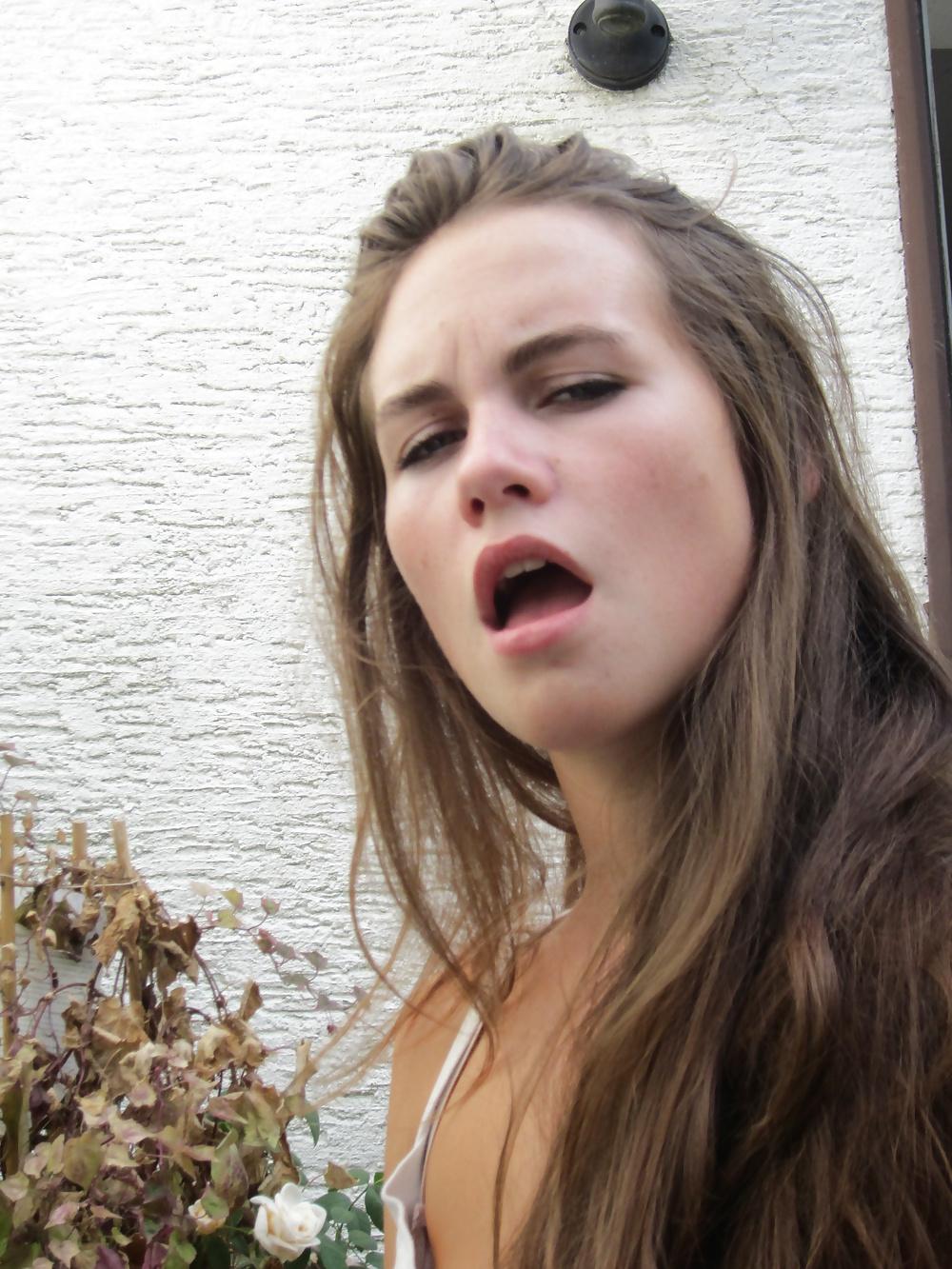 25P Teen Slut Cock-Face