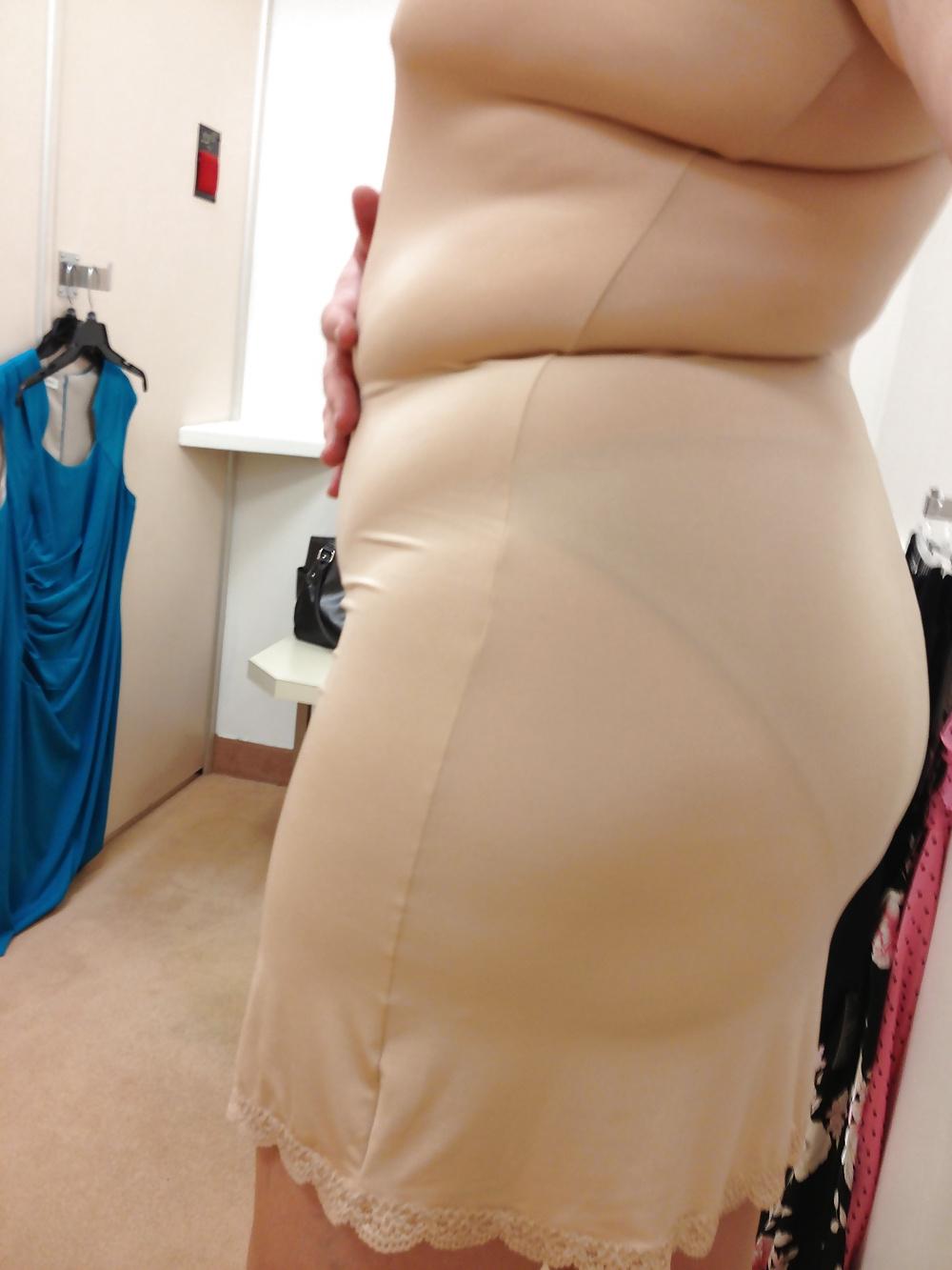 25P Fitting room show in Macy's