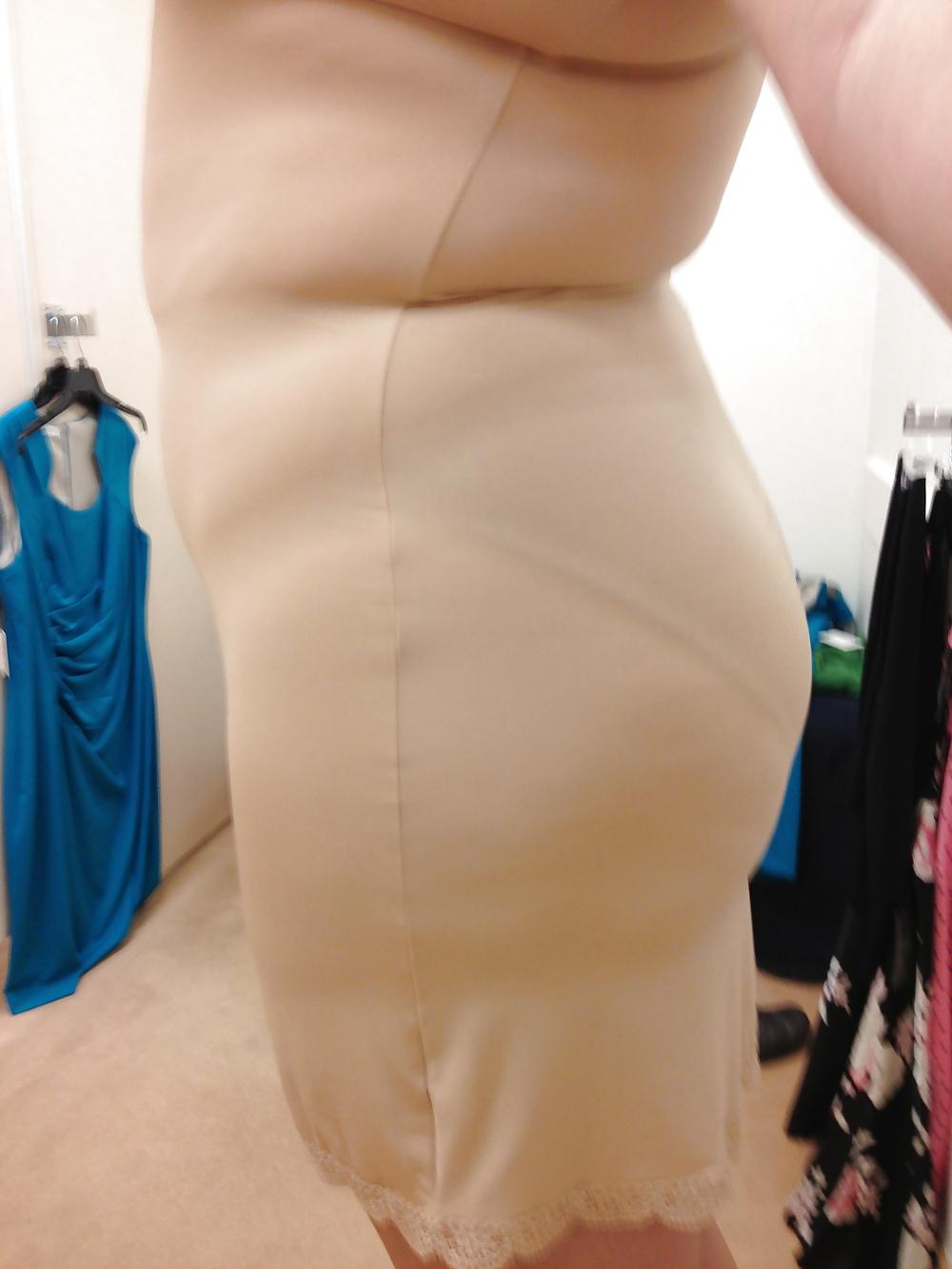 25P Fitting room show in Macy's