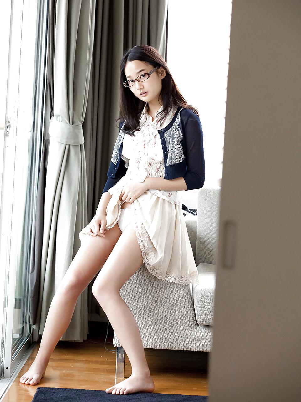 25P Sexy japanese teacher