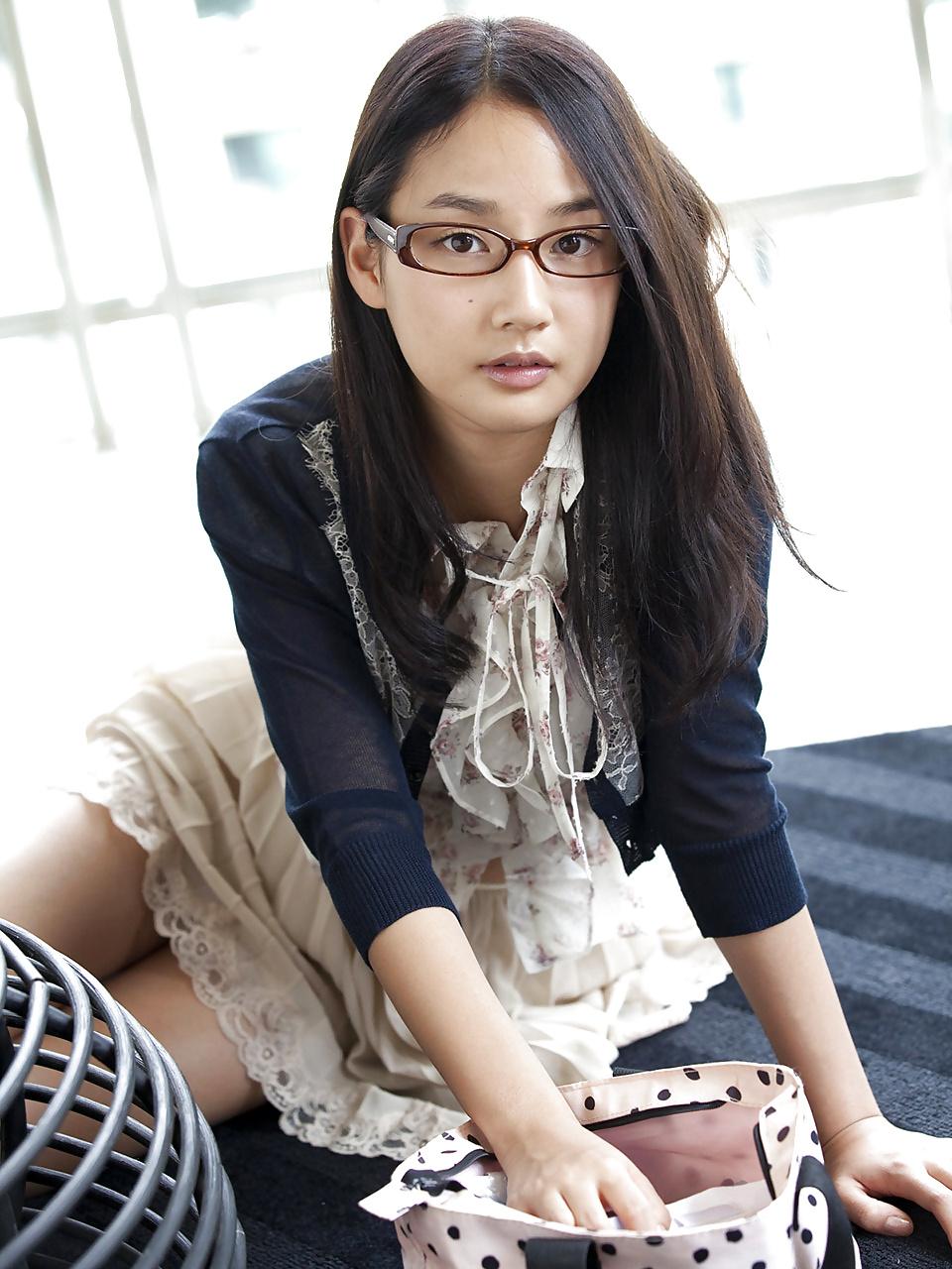 25P Sexy japanese teacher
