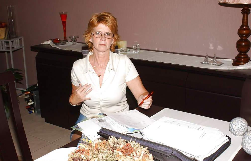 22P Mature teacher