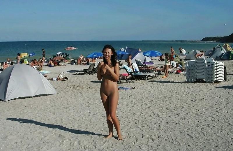 25P I am a beach tease