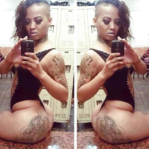 25P Strippers Lockers Room 2 - Vestiaires Strippers