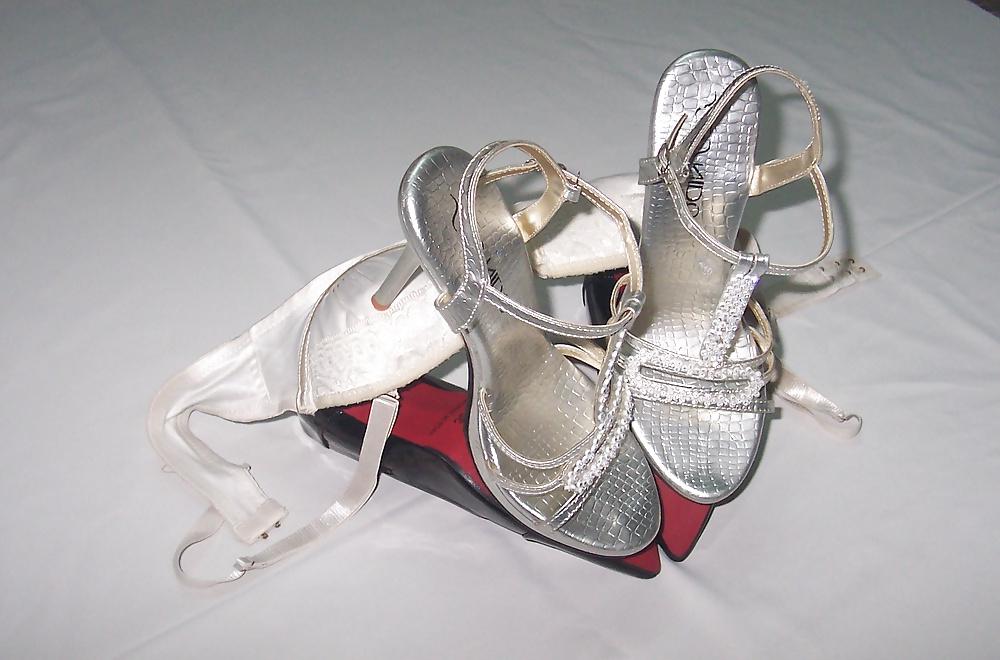 6P HEEL SHOE BRA. Cumshot Heel Shoe Bra