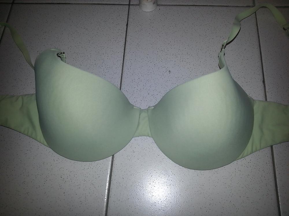 17P My 24 Cousin Green Etam Bra and Black Secret Possessions Bra