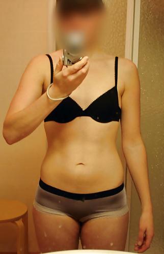 25P Stolen private amateur photos
