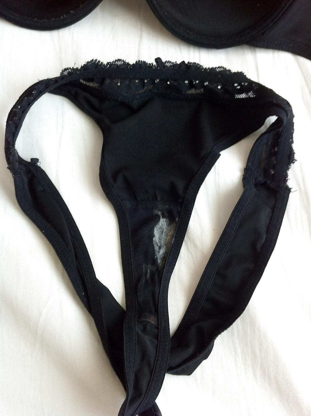 7P Cum on dirty Panty