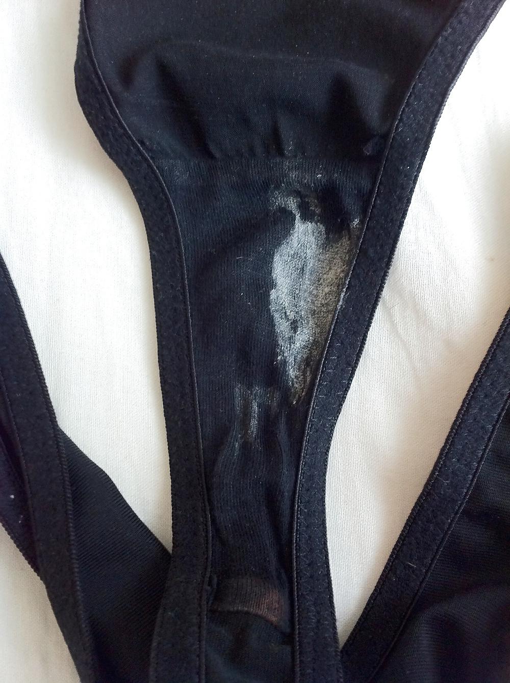 7P Cum on dirty Panty
