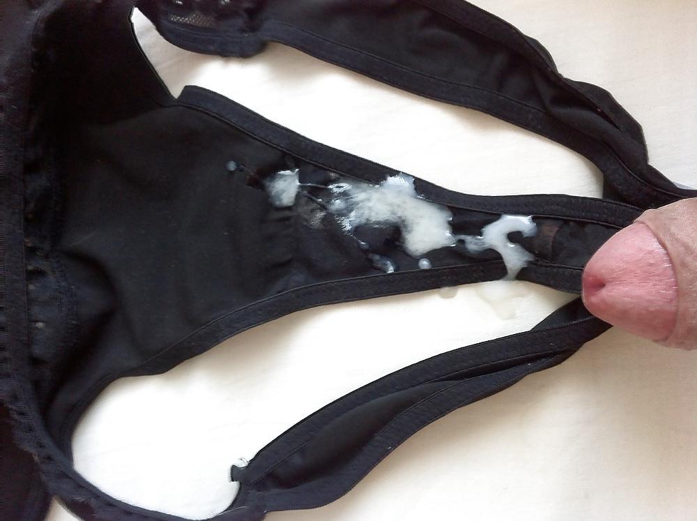 7P Cum on dirty Panty