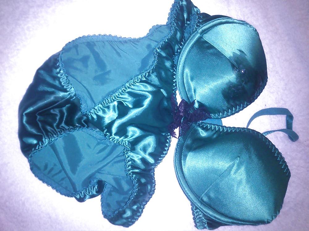 7P Cummed green satin bra and panties
