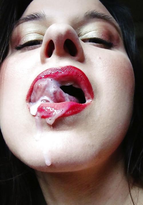 25P Cumshot Expression Seductive Stare