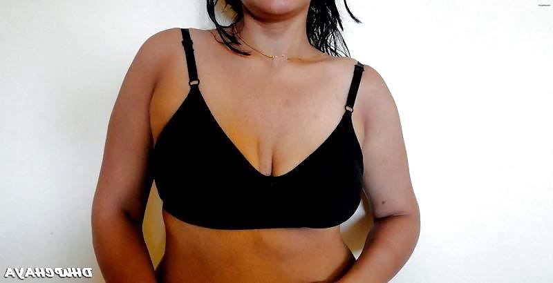 6P Black bra aunty