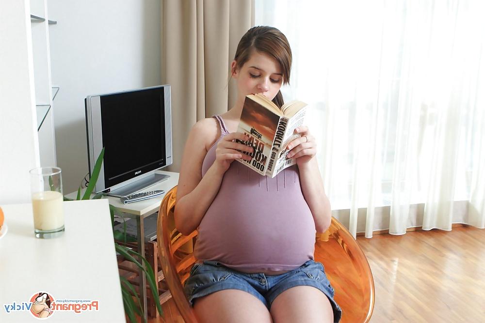 15P Pregnant Victoriya from PregnantVicky.com #7