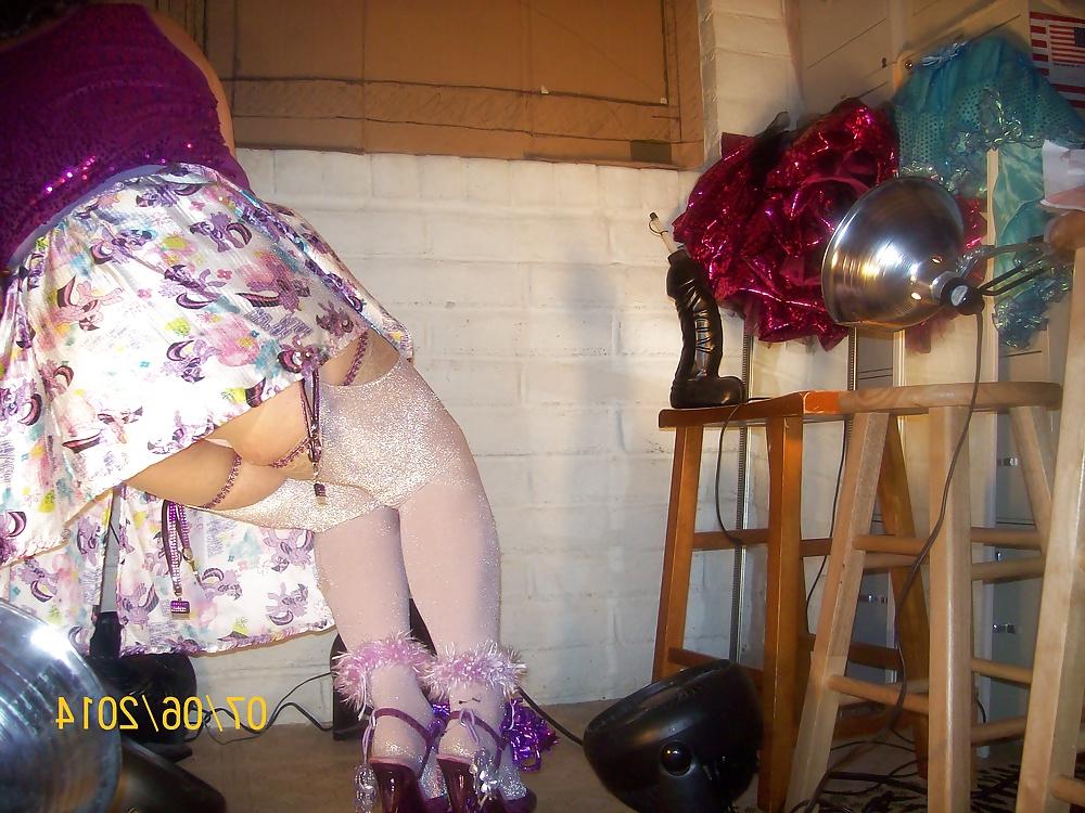 8P Tgirl BBC slut teases West's BB12inchC rock hard to gag on