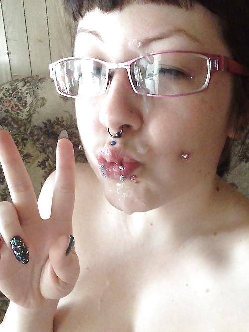 15P Cumshot Expression Puckered Lips