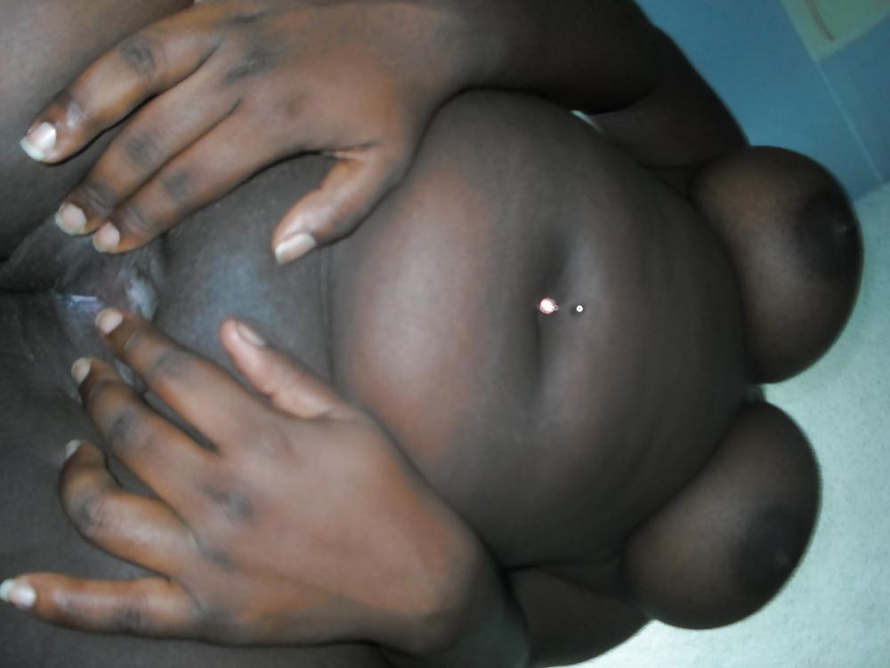 12P Pretty pussy jamaican gf
