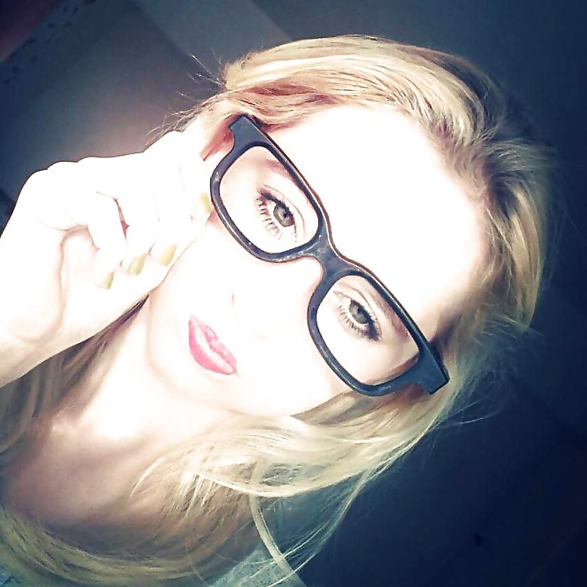 25P Cum on my glasses 2