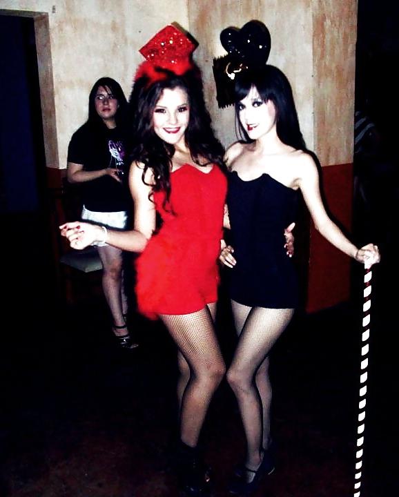 25P Mexicanas en pantimedias  mexican girls in pantyhose  4