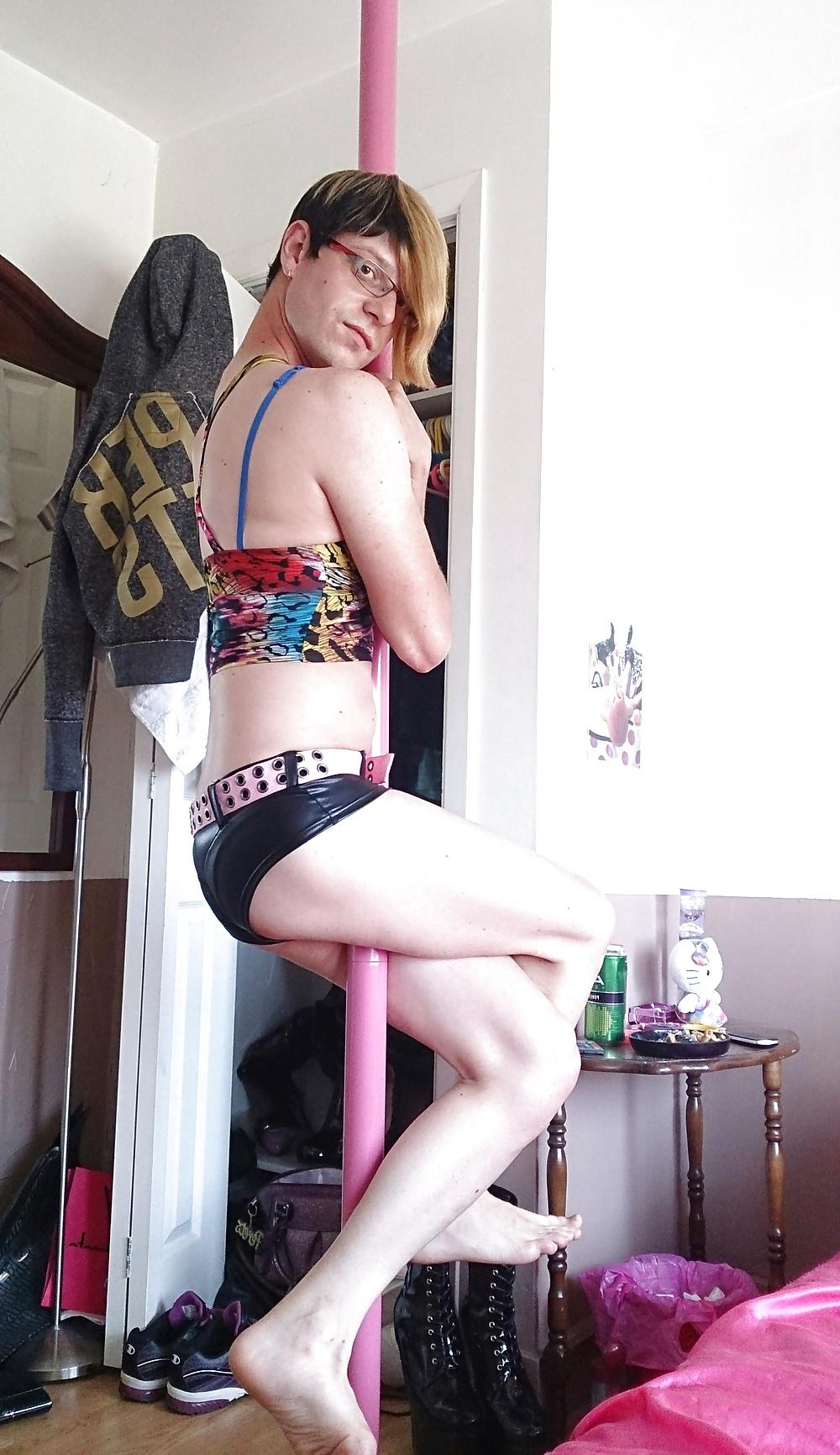 11P Un strip-tease dezipper hihi