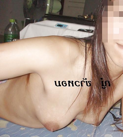 25P Nude Thai girlfriend 002