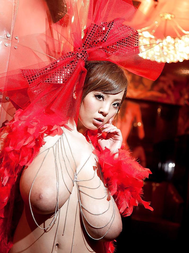 25P Japanische Megatitten – Hitomi #1