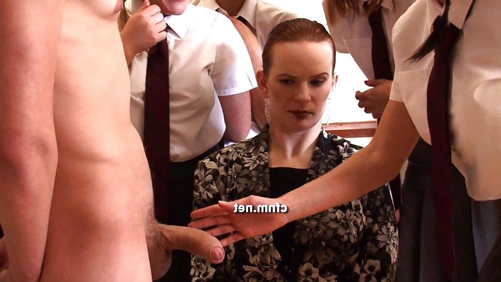 24P CFNM schoolgirls