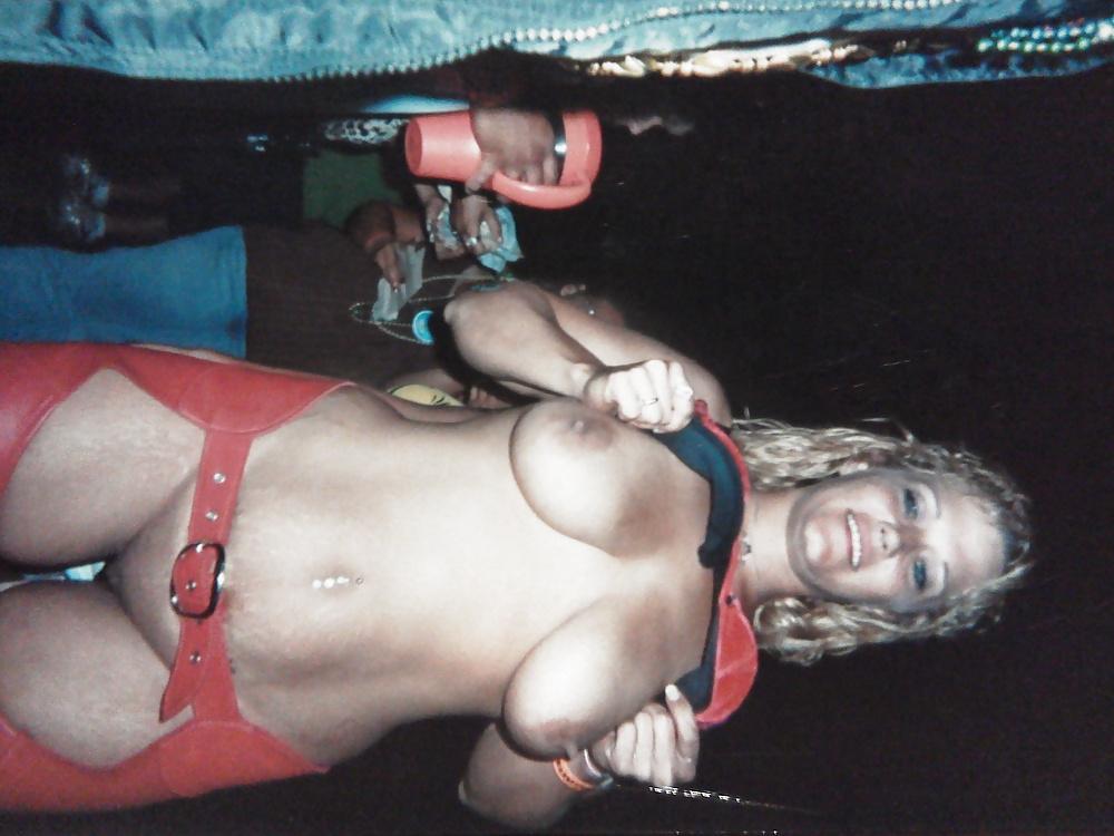 25P More biker party pics