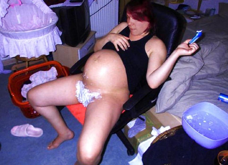 10P Pregnant 07