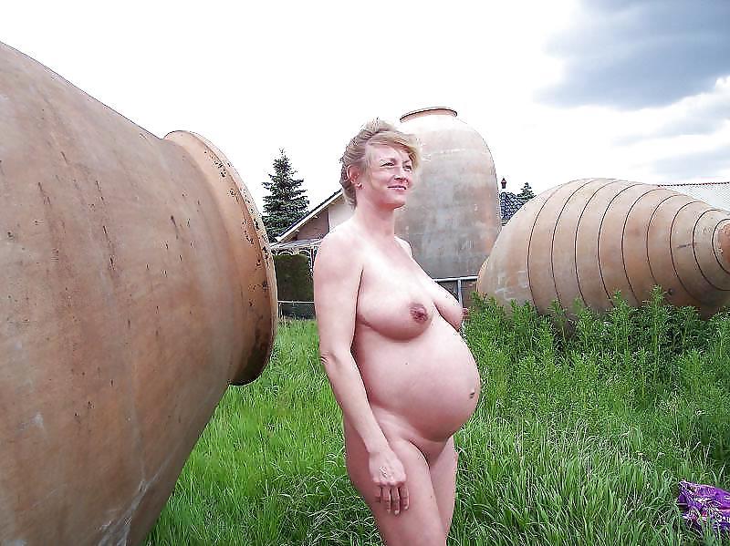 10P Pregnant 07