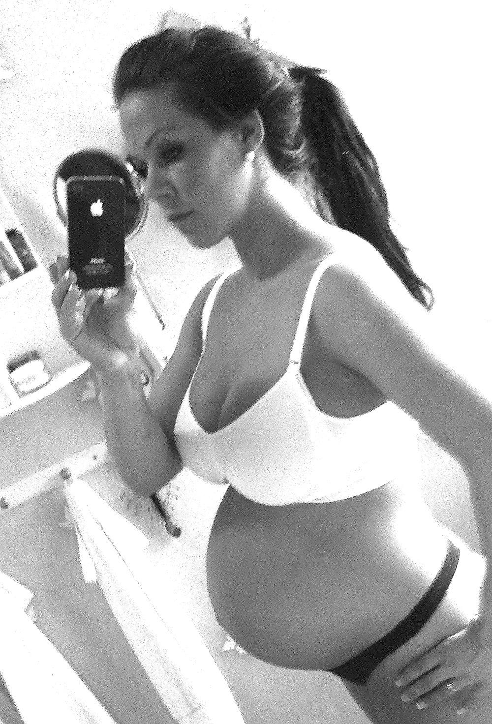 20P Girls that gave more than a blowjob! VOL.1 (pregnant girls)