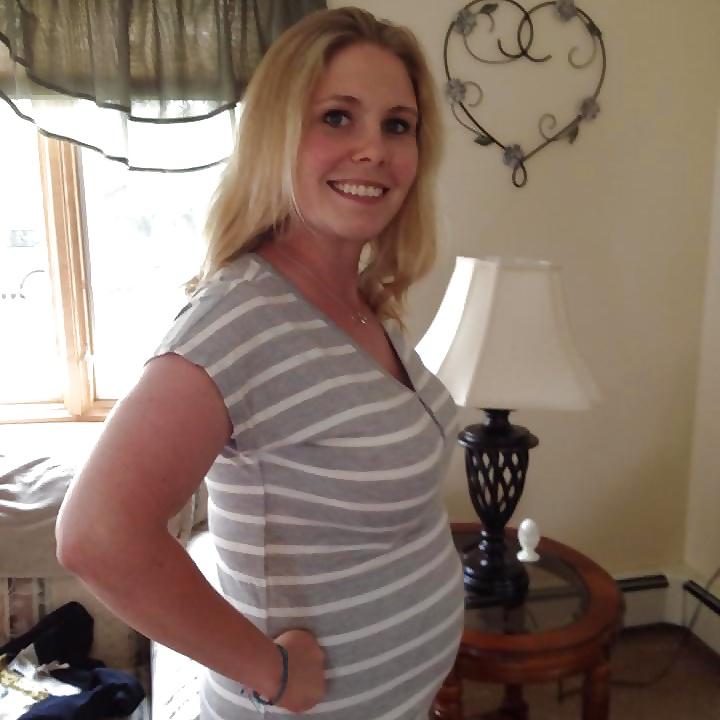 25P Enceinte - Pregnant 31