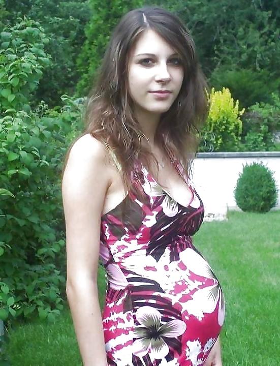 25P Enceinte - Pregnant 31