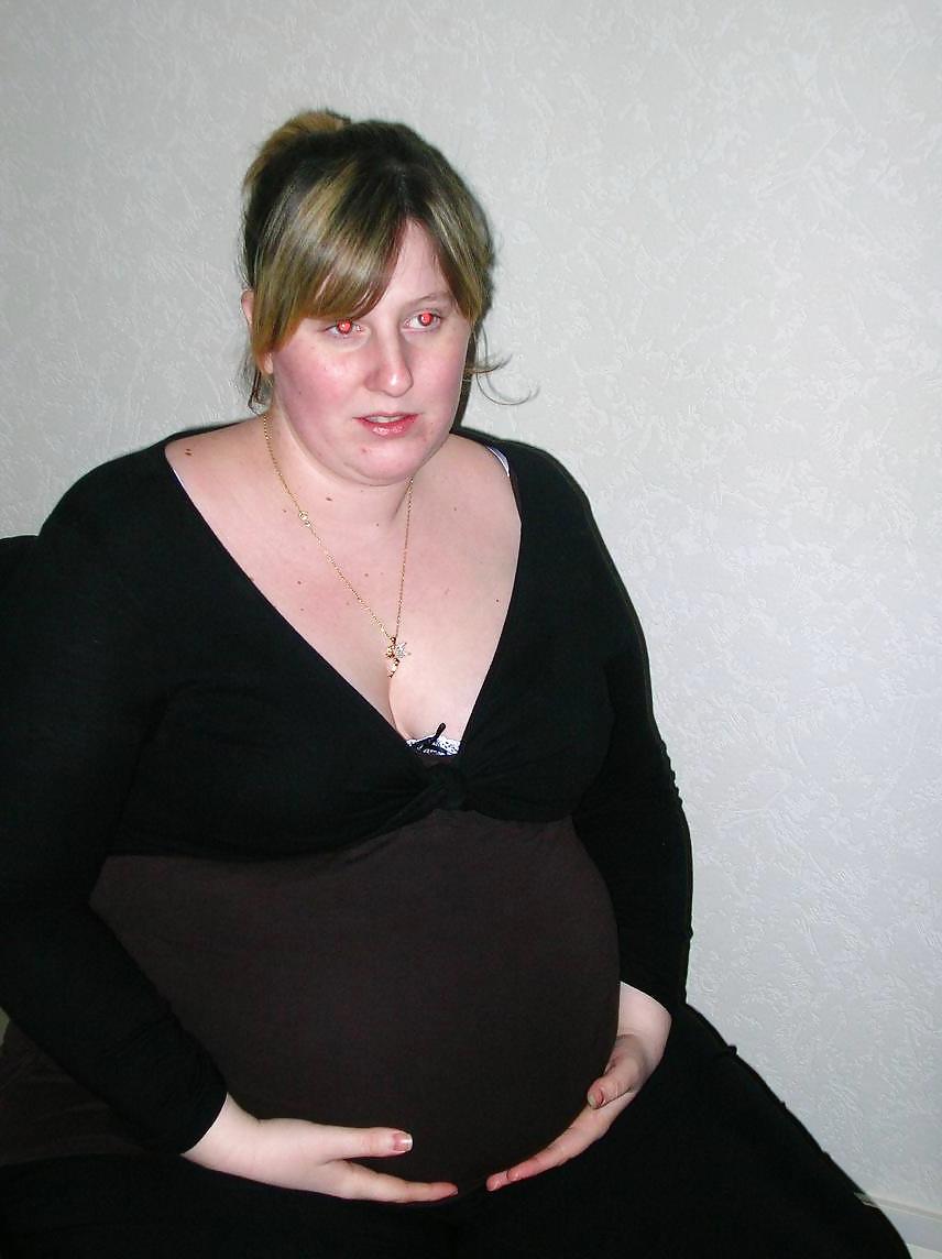 25P Enceinte - Pregnant 31