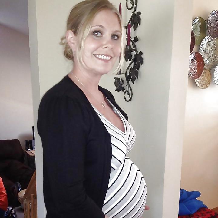 25P Enceinte - Pregnant 31