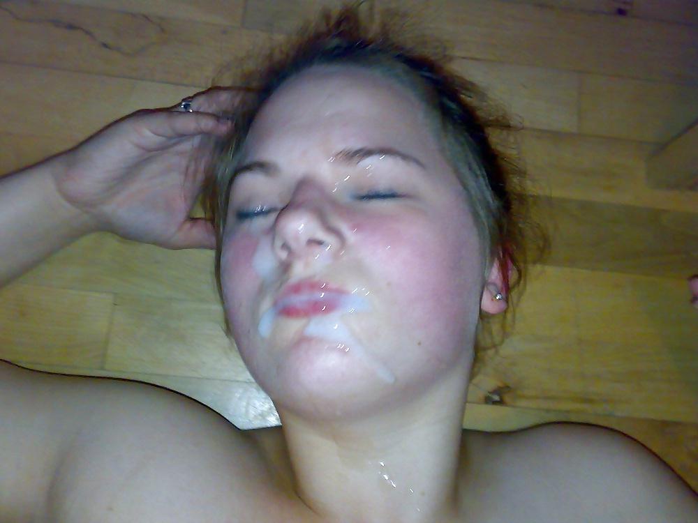 25P Facial brunette