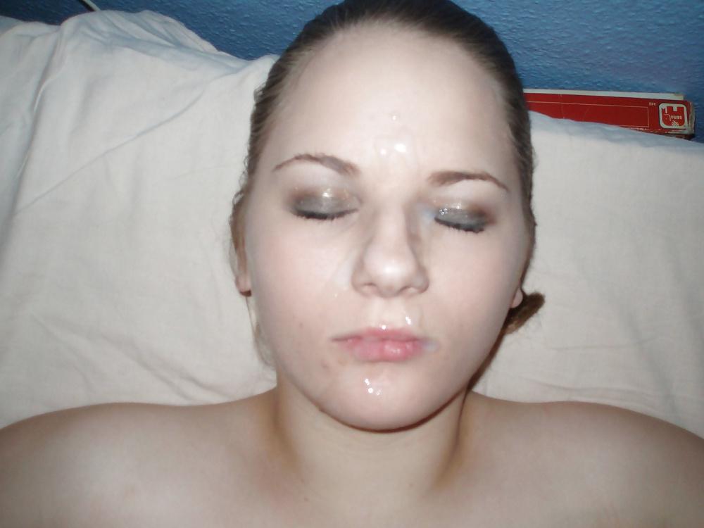 25P Facial brunette