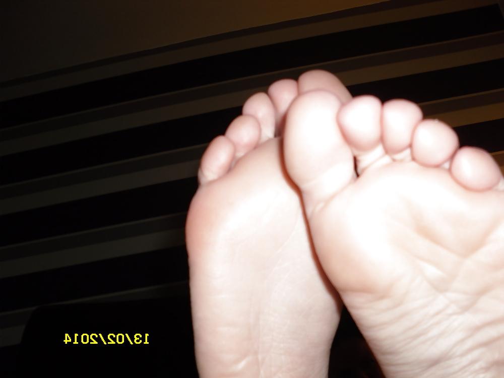 6P Cum on my feet , kinky