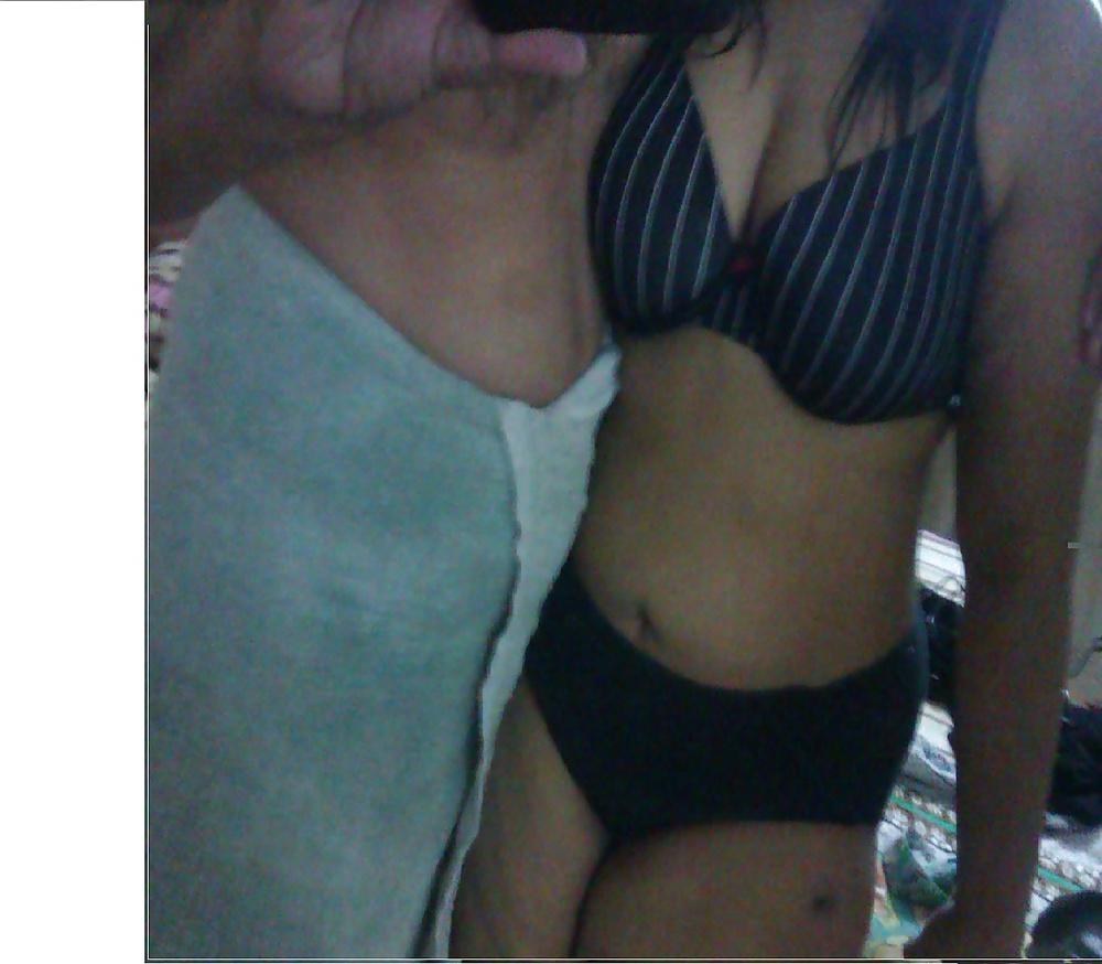 9P Indian wife bra wear