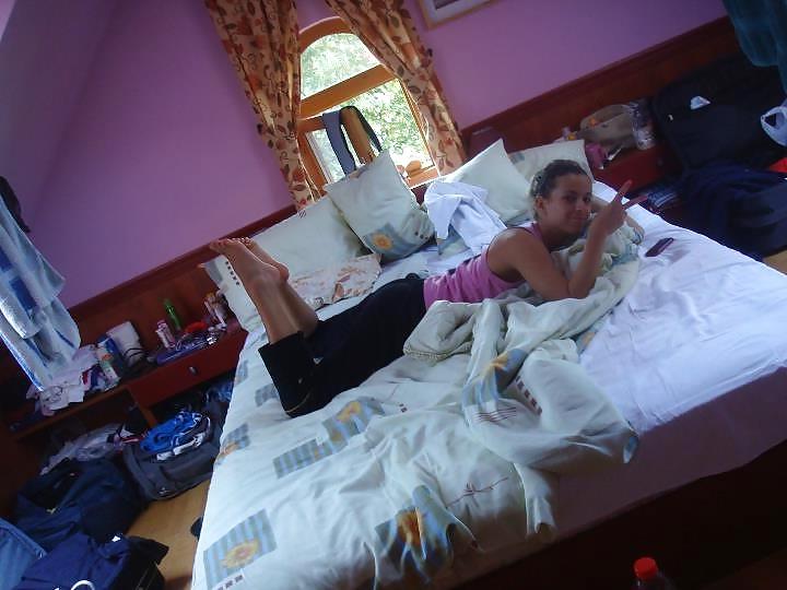 4P Fb sluts feet to cum on