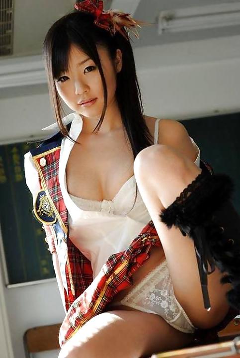 25P Japanese girls upskirts