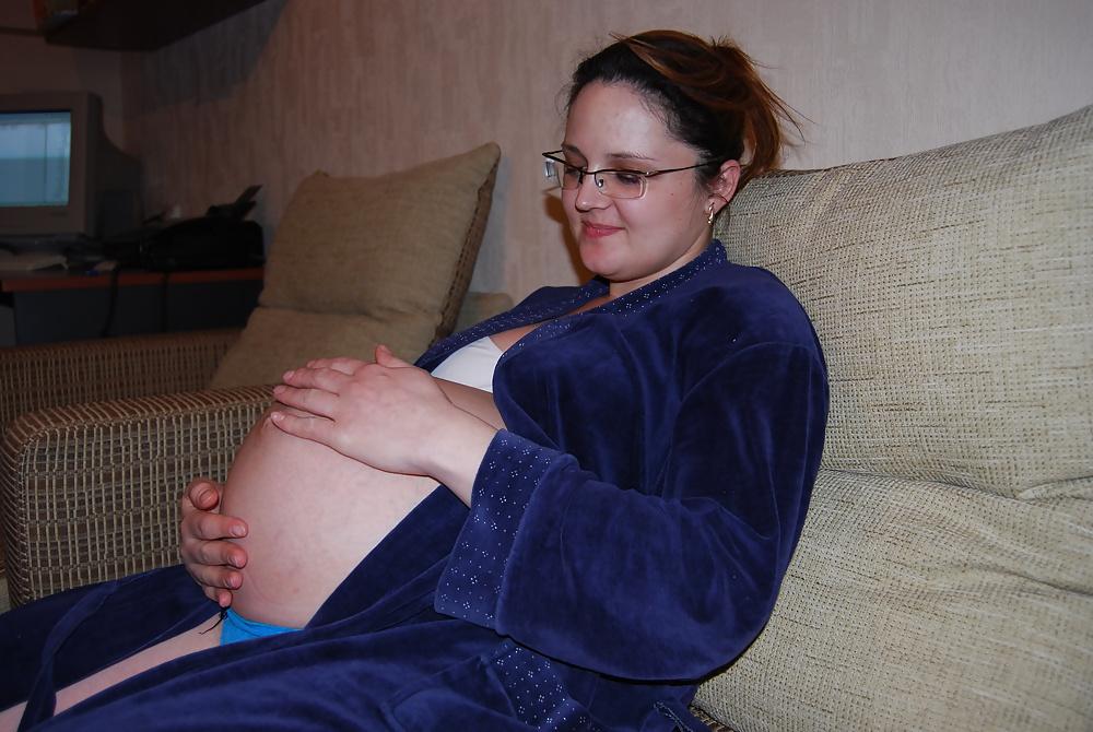 25P Pregnant Amateur 3