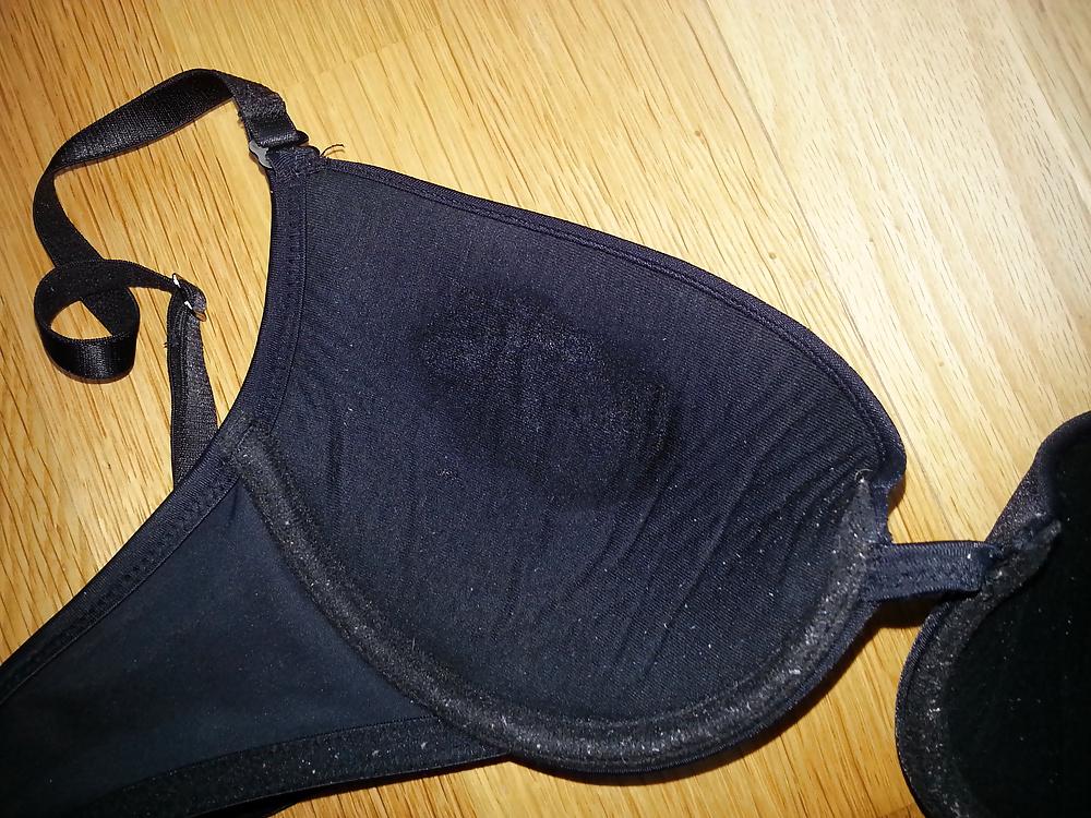19P Cum in My Mom Oldest Bra 34A and Thongs