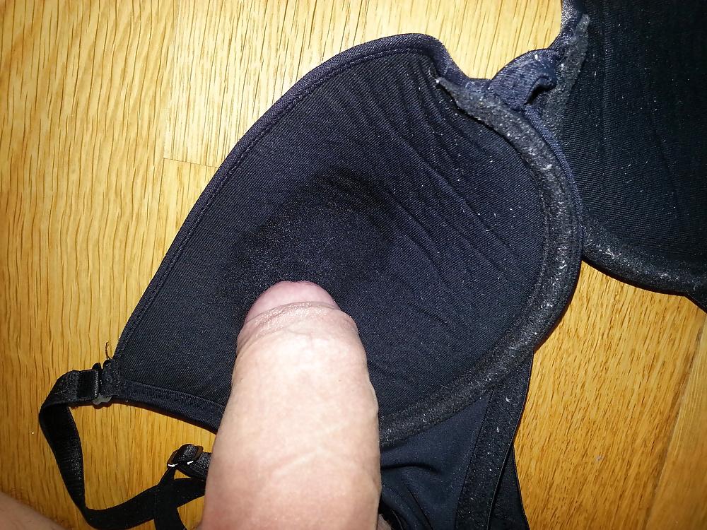 19P Cum in My Mom Oldest Bra 34A and Thongs