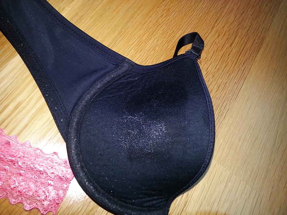 19P Cum in My Mom Oldest Bra 34A and Thongs