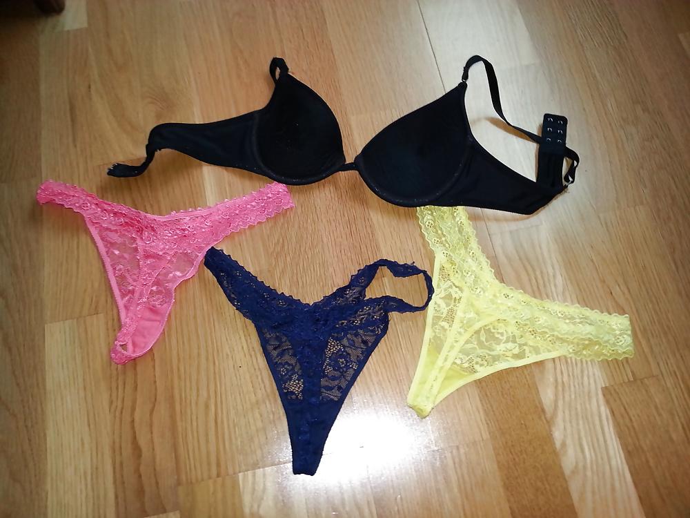 19P Cum in My Mom Oldest Bra 34A and Thongs