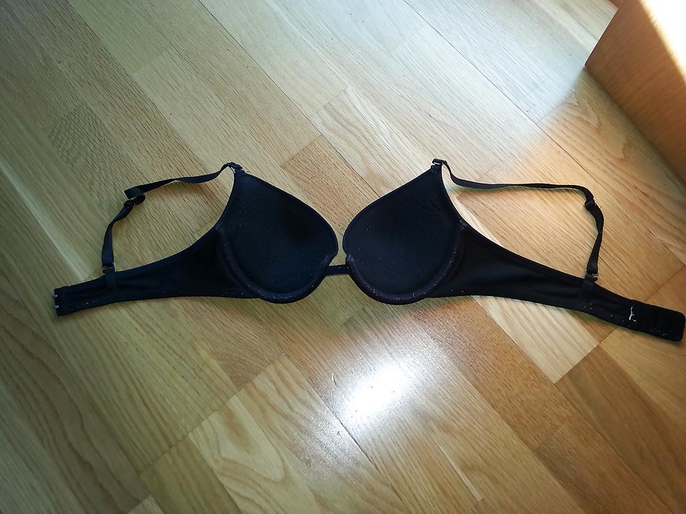 19P Cum in My Mom Oldest Bra 34A and Thongs