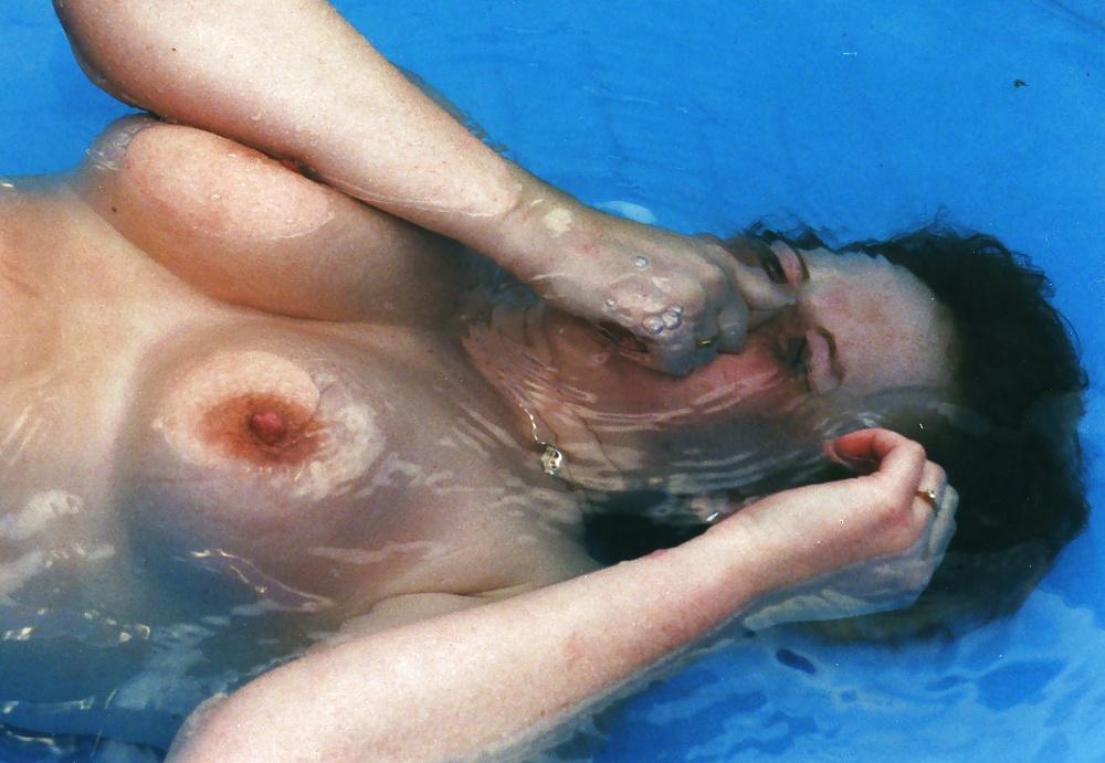 20P Chubby ex girlfriend nude in the pool