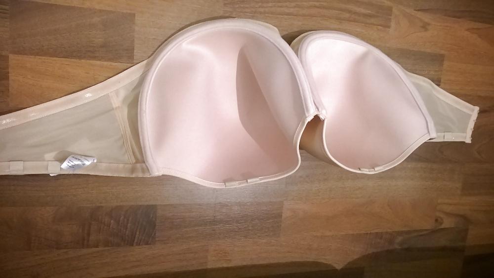 9P 100G strapless bra
